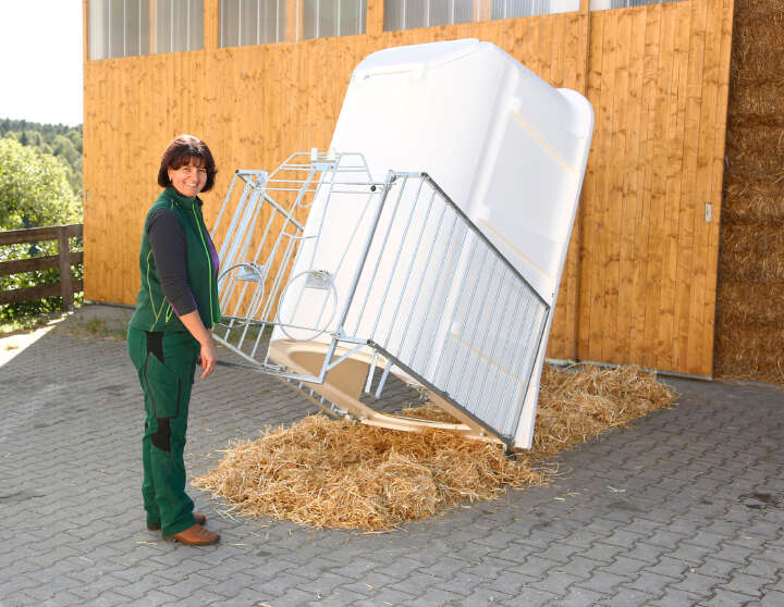 KERBL CalfHouse PE UV+ mit leichter Umzäunung